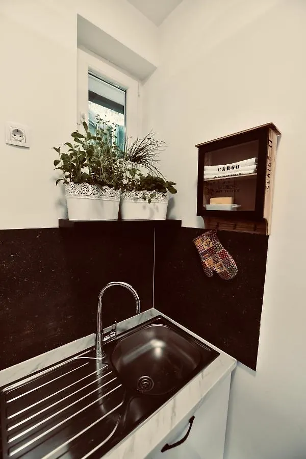Welcome Split Apartment